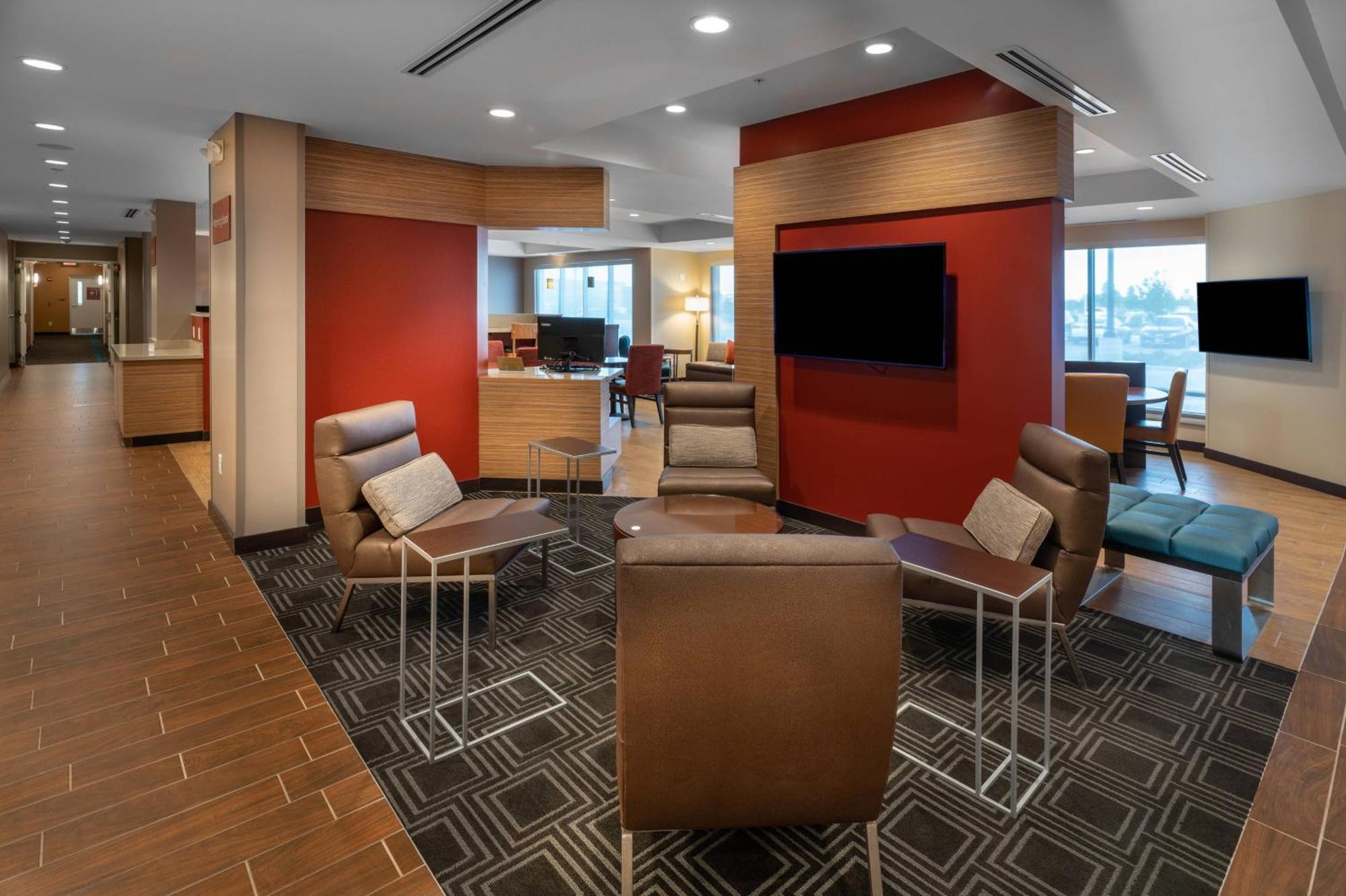 Towneplace Suites By Marriott Milwaukee Oak Creek Exterior photo